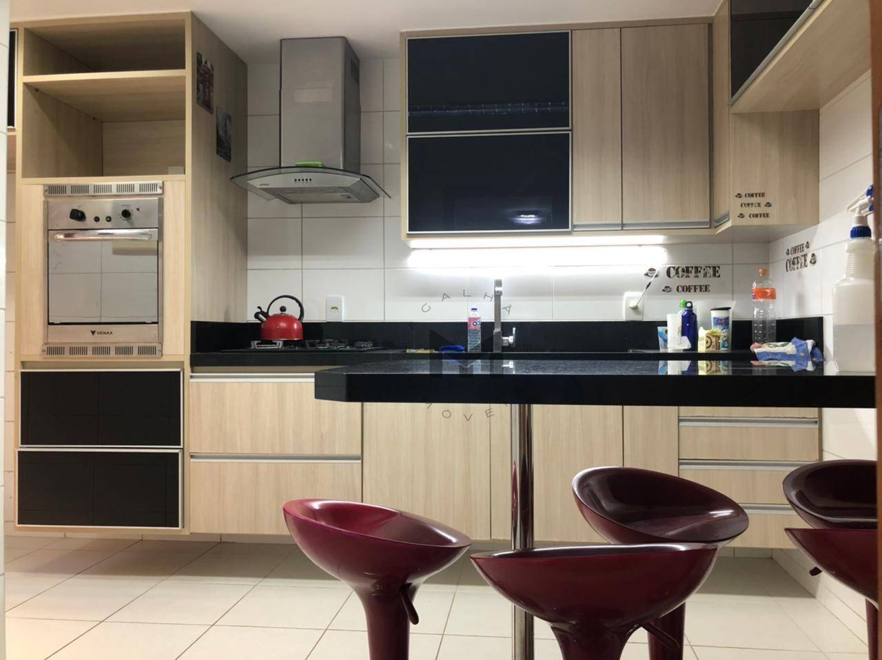 Apartamento à venda com 3 quartos, 90m² - Foto 2