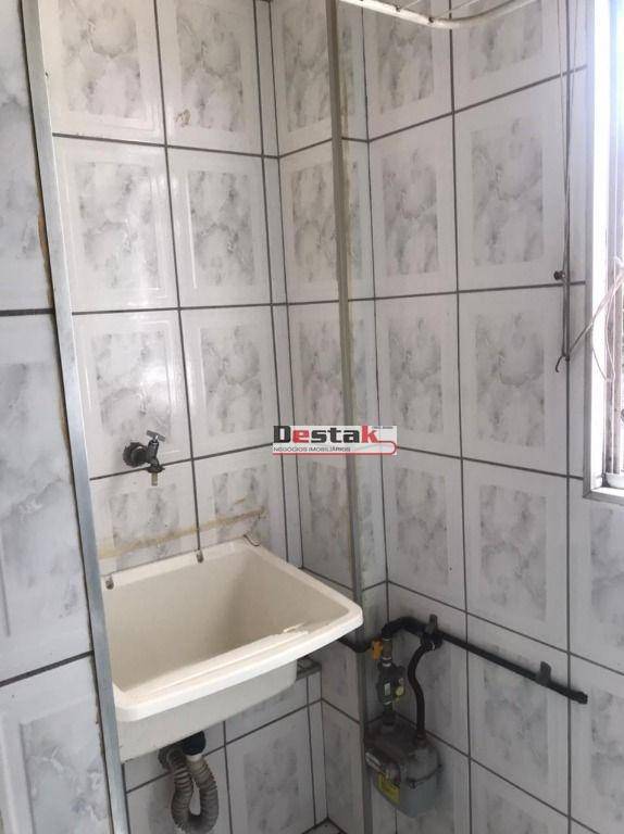 Apartamento à venda com 2 quartos, 58m² - Foto 14