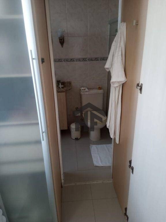 Apartamento à venda com 1 quarto, 54m² - Foto 18