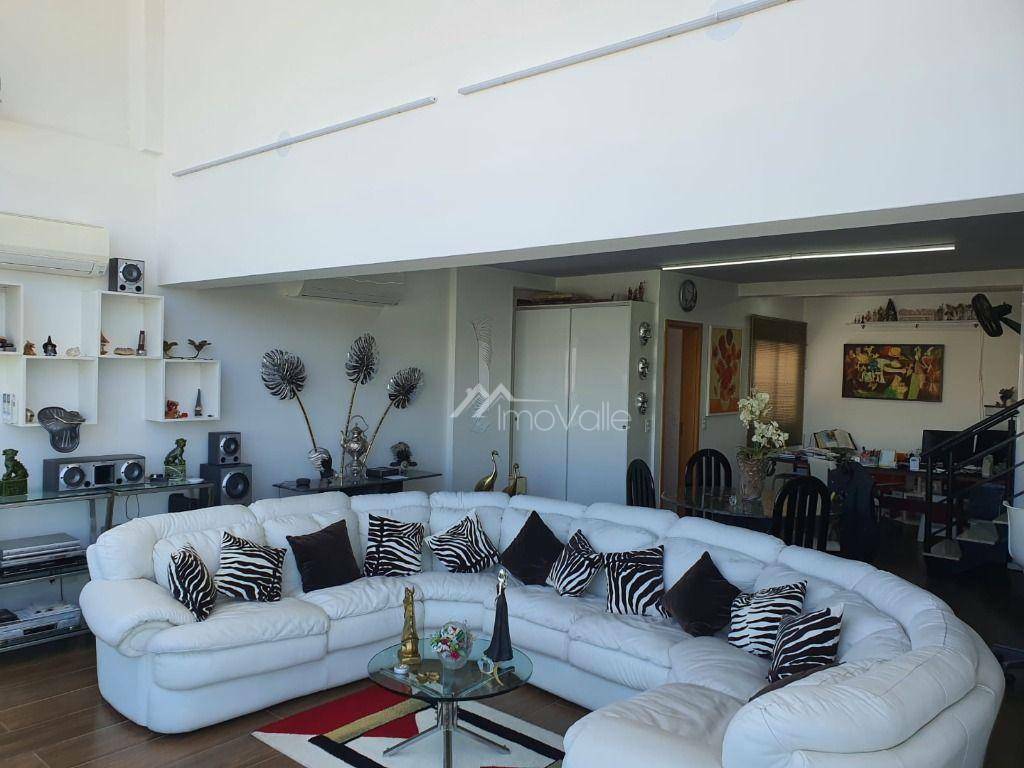 Apartamento à venda com 3 quartos, 133m² - Foto 1