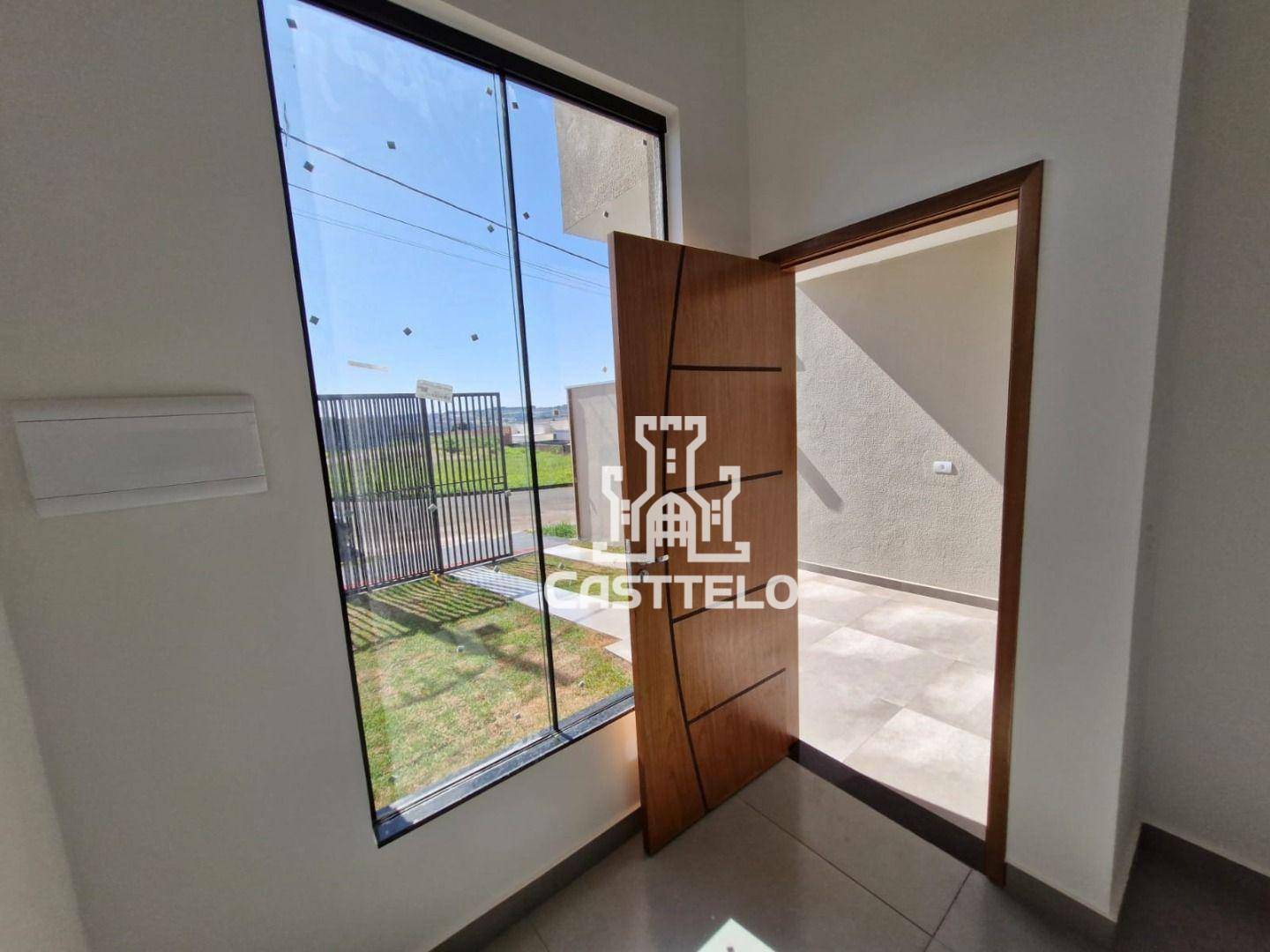 Casa à venda com 2 quartos, 81m² - Foto 4