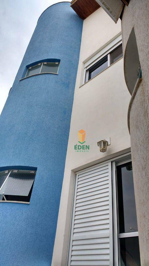 Casa de Condomínio à venda com 3 quartos, 264m² - Foto 3