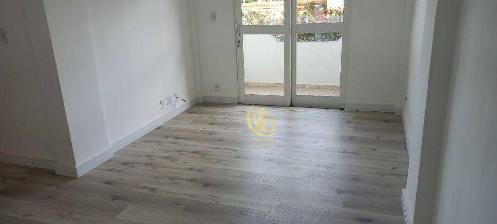 Apartamento à venda com 2 quartos, 75m² - Foto 17