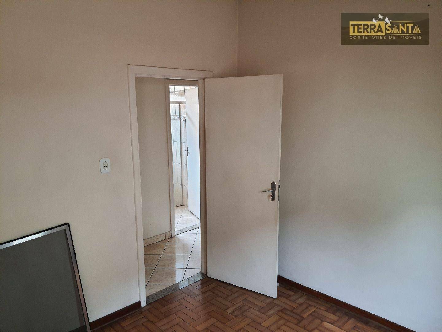 Casa à venda com 3 quartos, 250m² - Foto 15