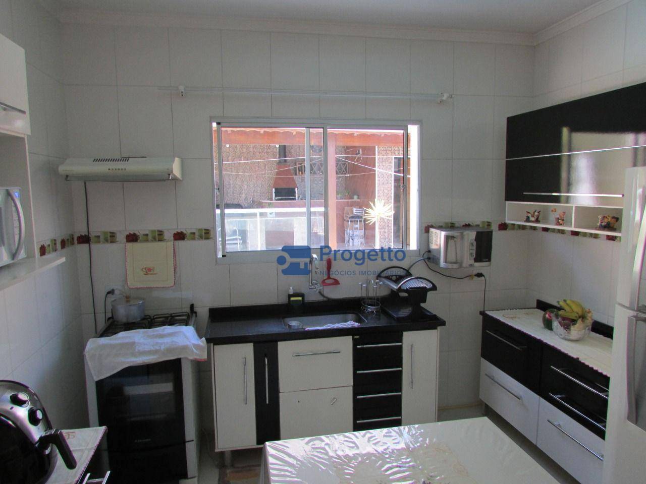 Casa de Condomínio à venda com 3 quartos, 200m² - Foto 8