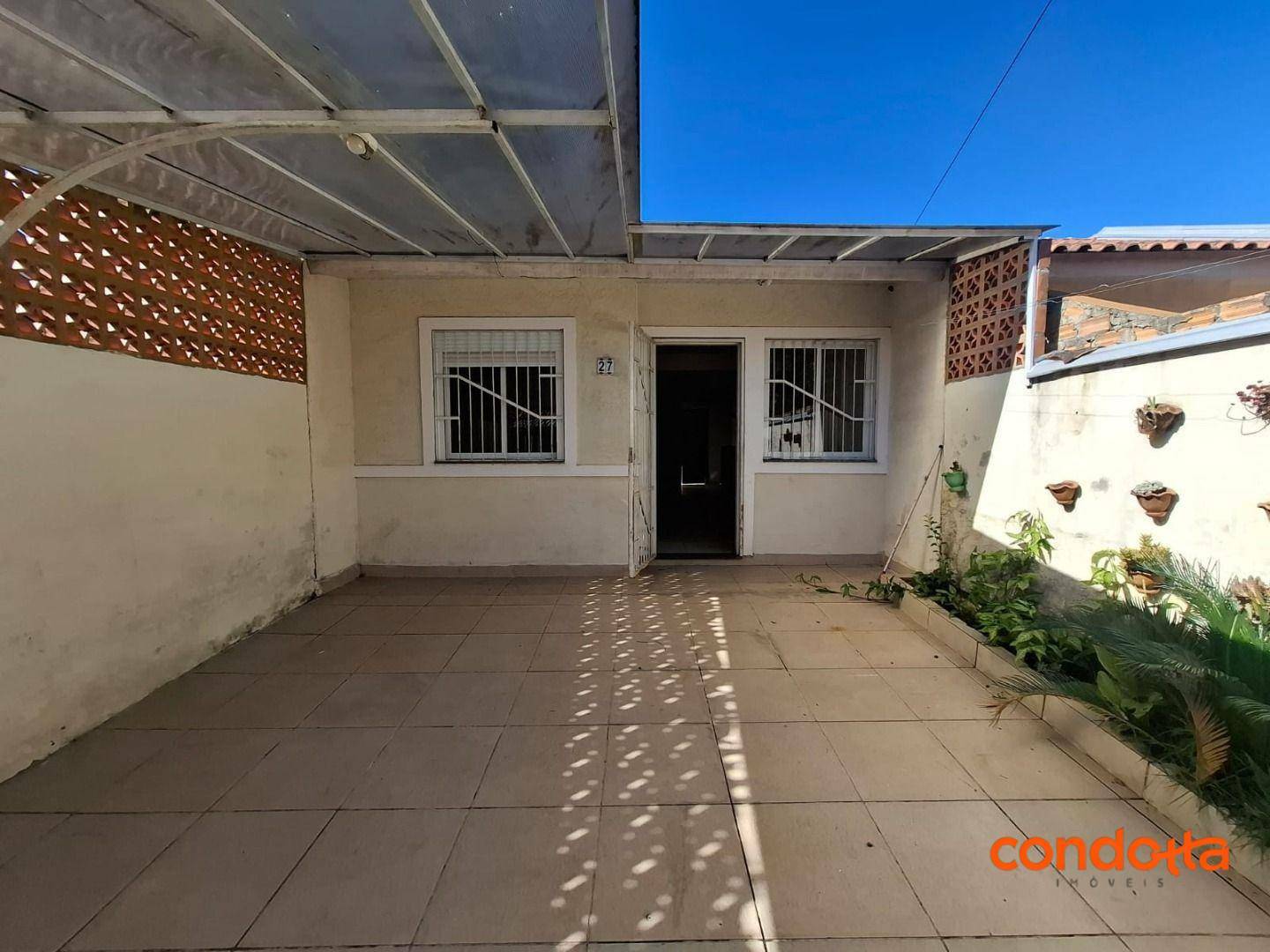 Casa para alugar com 2 quartos, 45m² - Foto 1