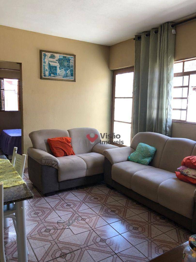 Casa à venda com 2 quartos, 42m² - Foto 4