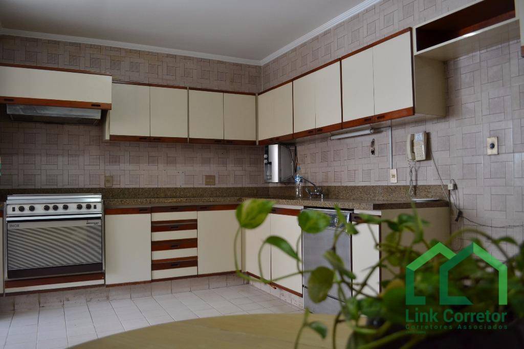 Apartamento à venda com 4 quartos, 190m² - Foto 27