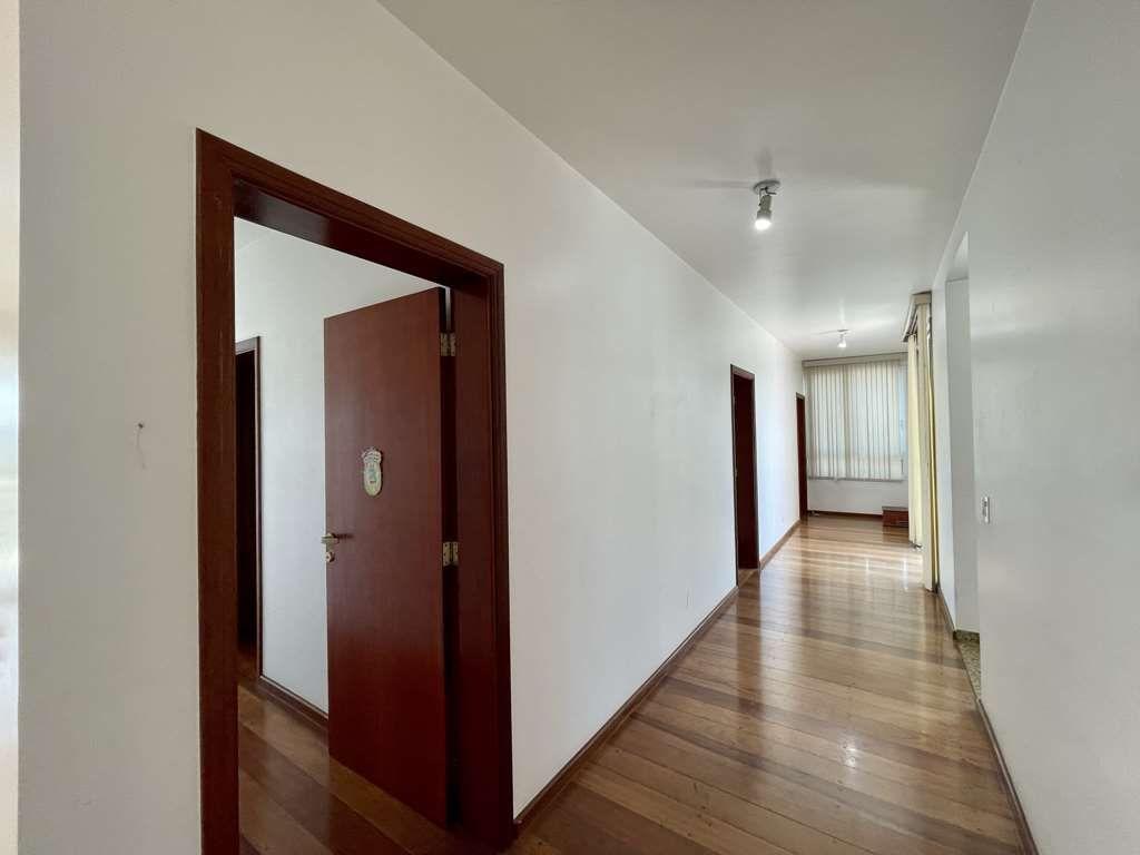 Sobrado para alugar com 6 quartos, 1200m² - Foto 17