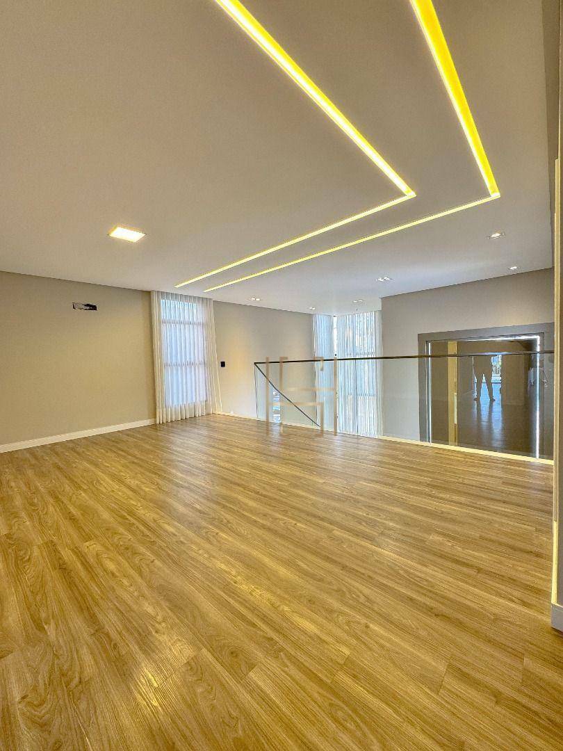 Casa de Condomínio à venda com 4 quartos, 657m² - Foto 31