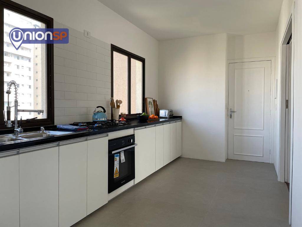 Apartamento à venda com 3 quartos, 130m² - Foto 12