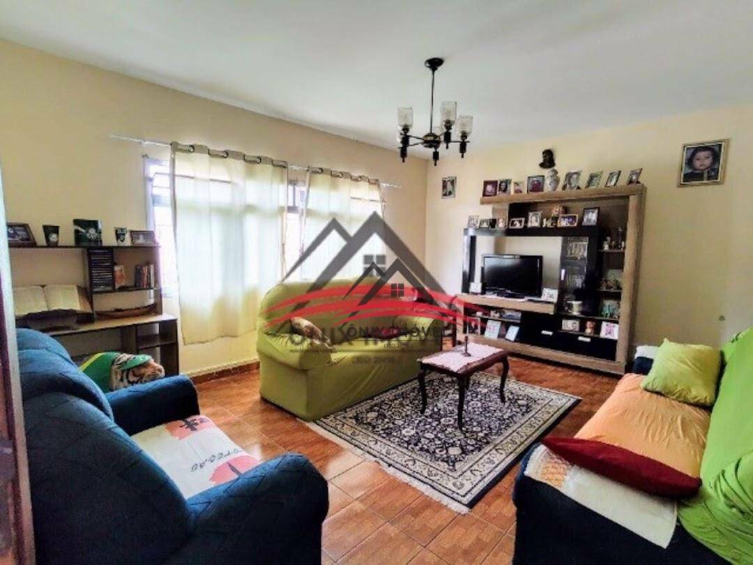 Casa à venda com 3 quartos, 287m² - Foto 4