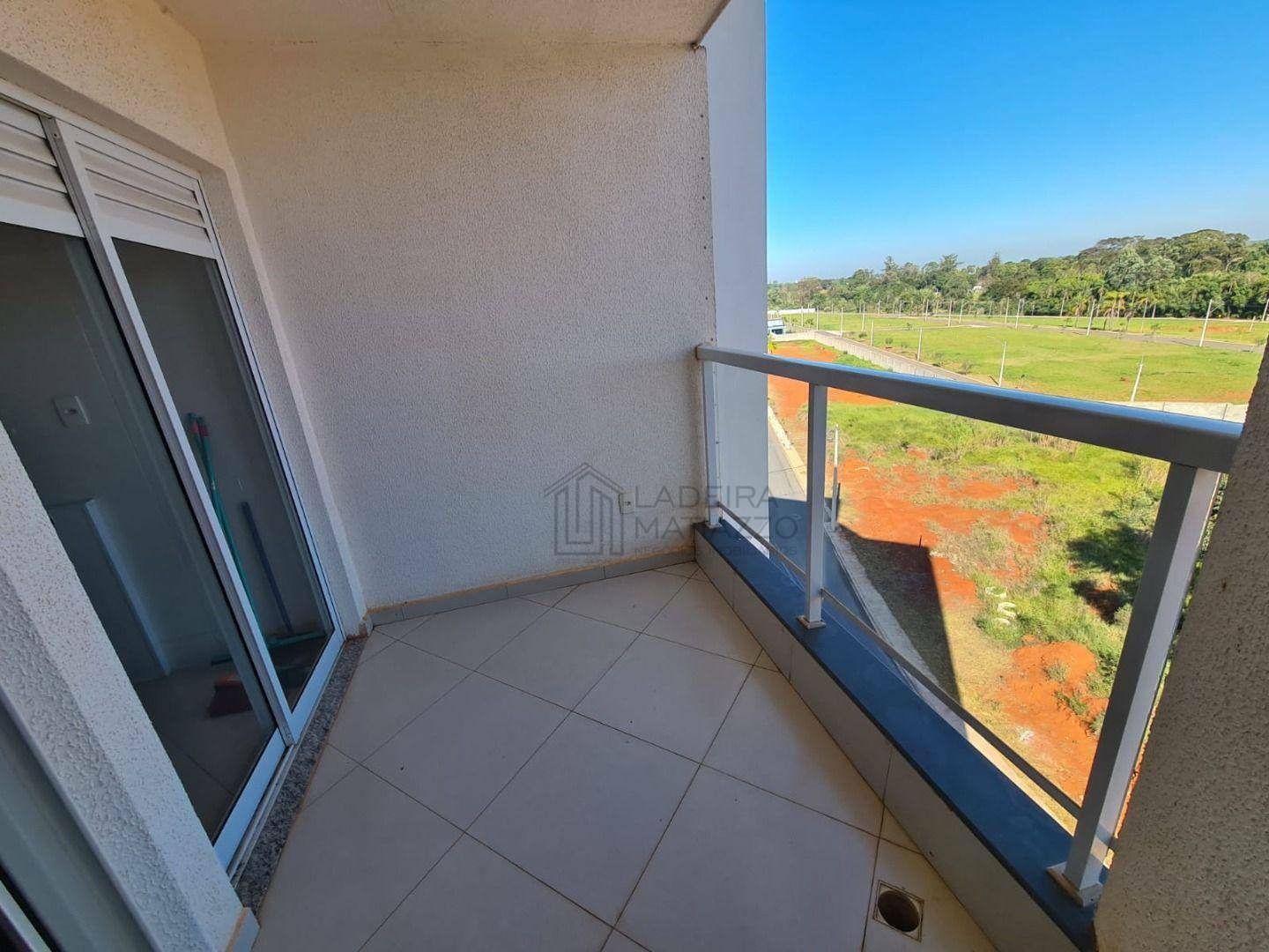 Apartamento para alugar com 2 quartos, 50m² - Foto 9