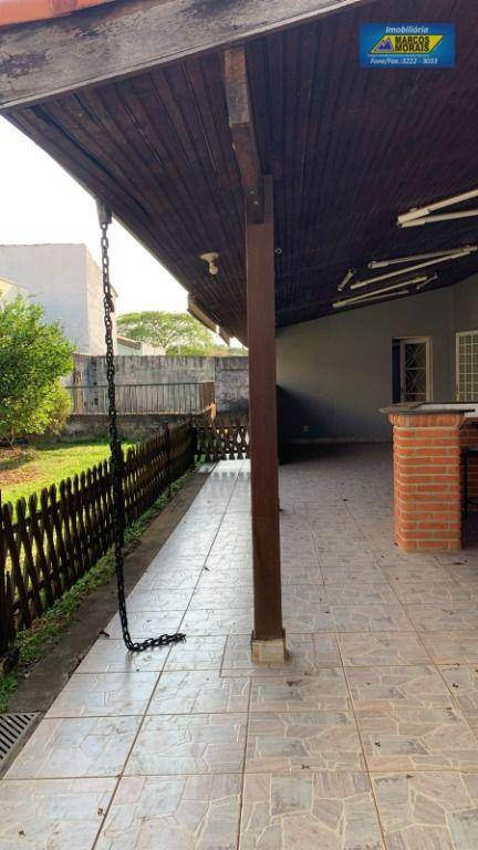 Casa para alugar com 3 quartos, 135m² - Foto 22
