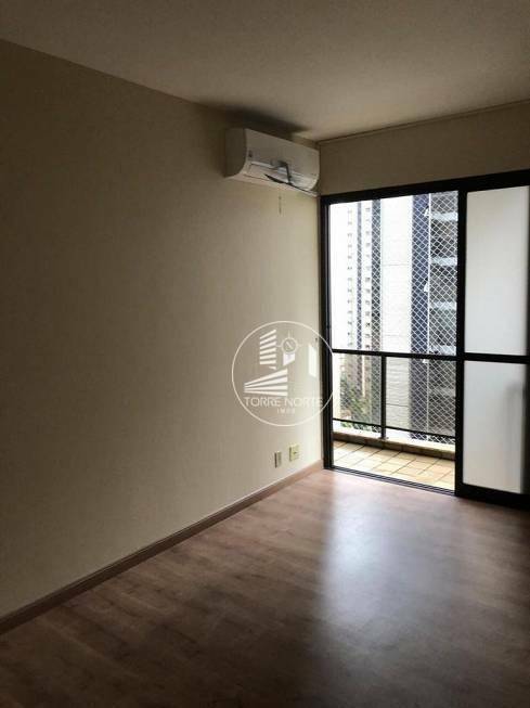 Apartamento para alugar com 4 quartos, 260m² - Foto 17