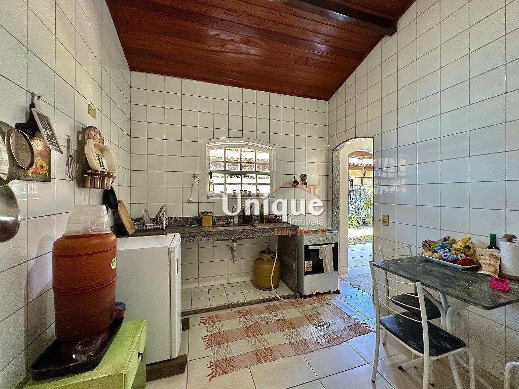 Casa à venda com 5 quartos, 300m² - Foto 27