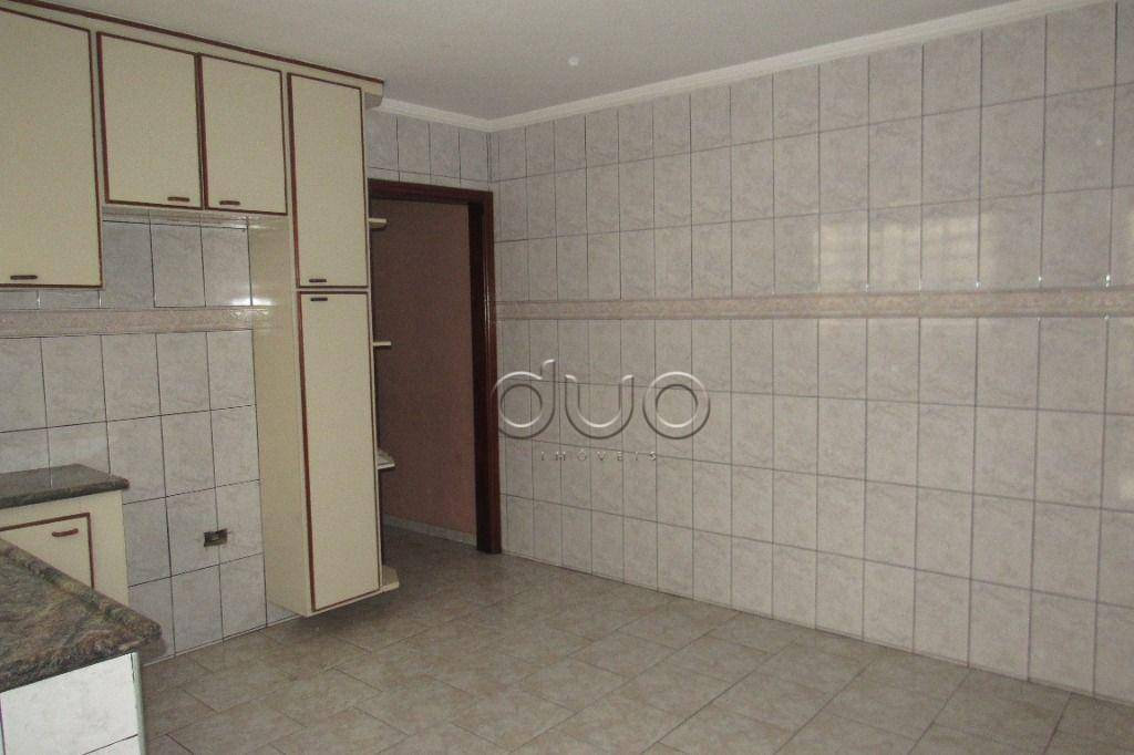 Casa à venda com 2 quartos, 100m² - Foto 6