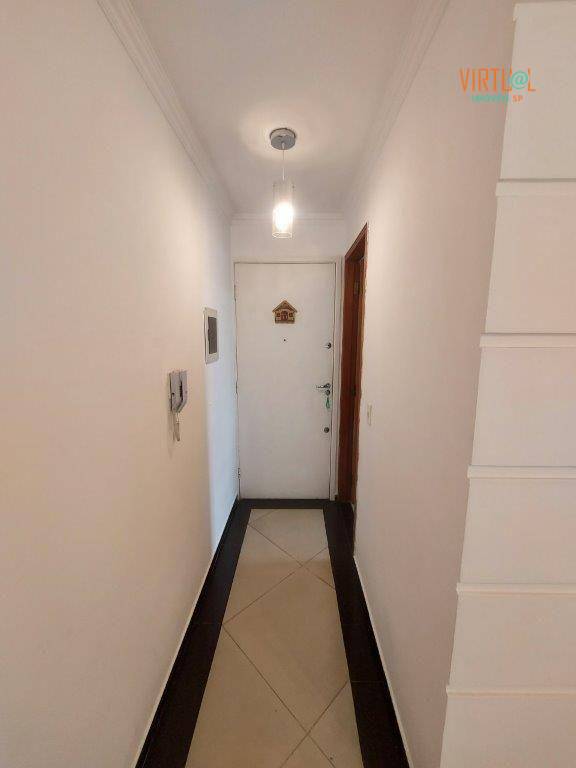 Apartamento para alugar com 2 quartos, 65m² - Foto 7