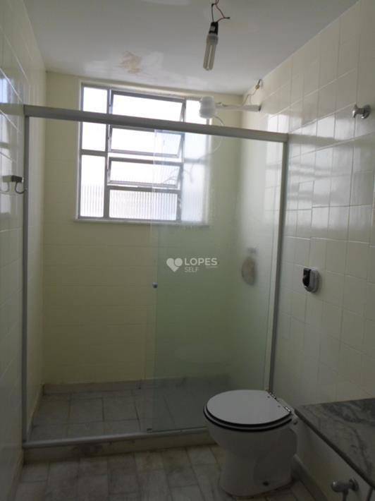 Apartamento à venda com 3 quartos, 111m² - Foto 19