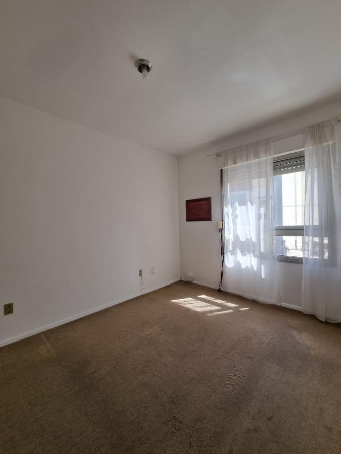 Apartamento à venda com 2 quartos, 85m² - Foto 4