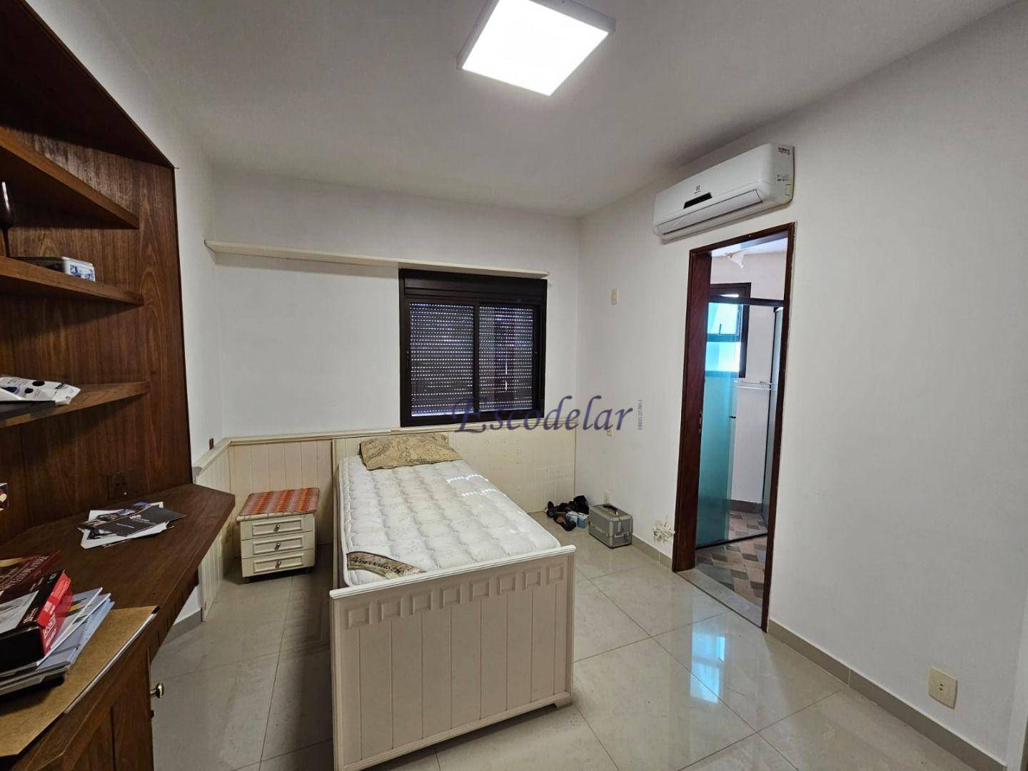 Apartamento à venda com 4 quartos, 220m² - Foto 14