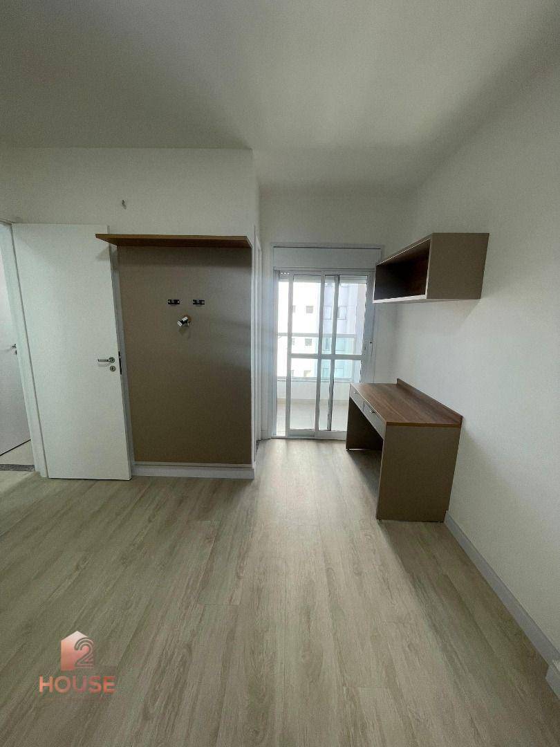 Apartamento para alugar com 3 quartos, 90m² - Foto 6