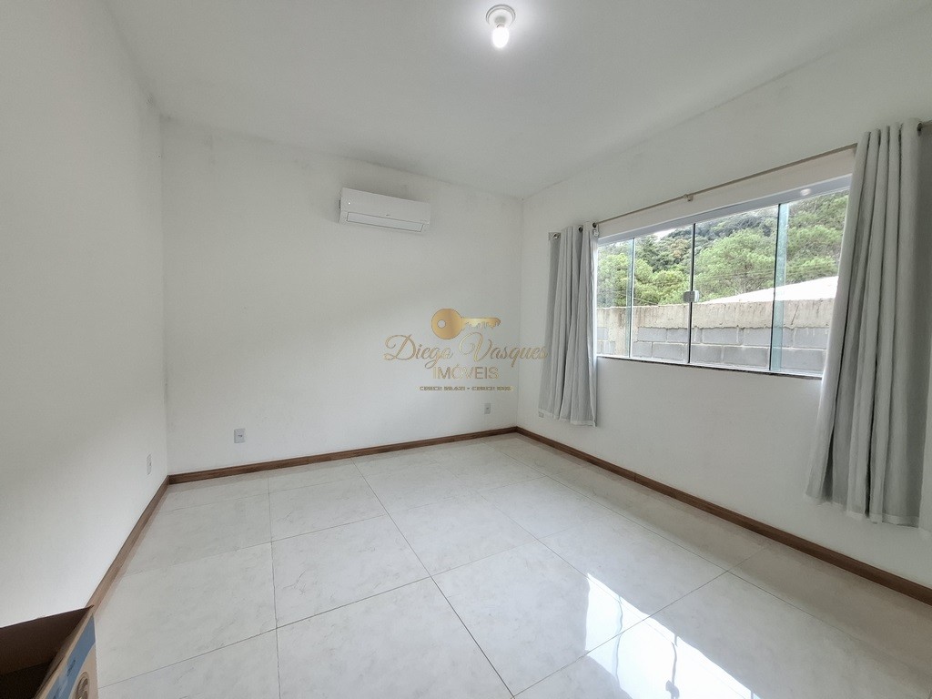 Casa à venda com 3 quartos, 359m² - Foto 14