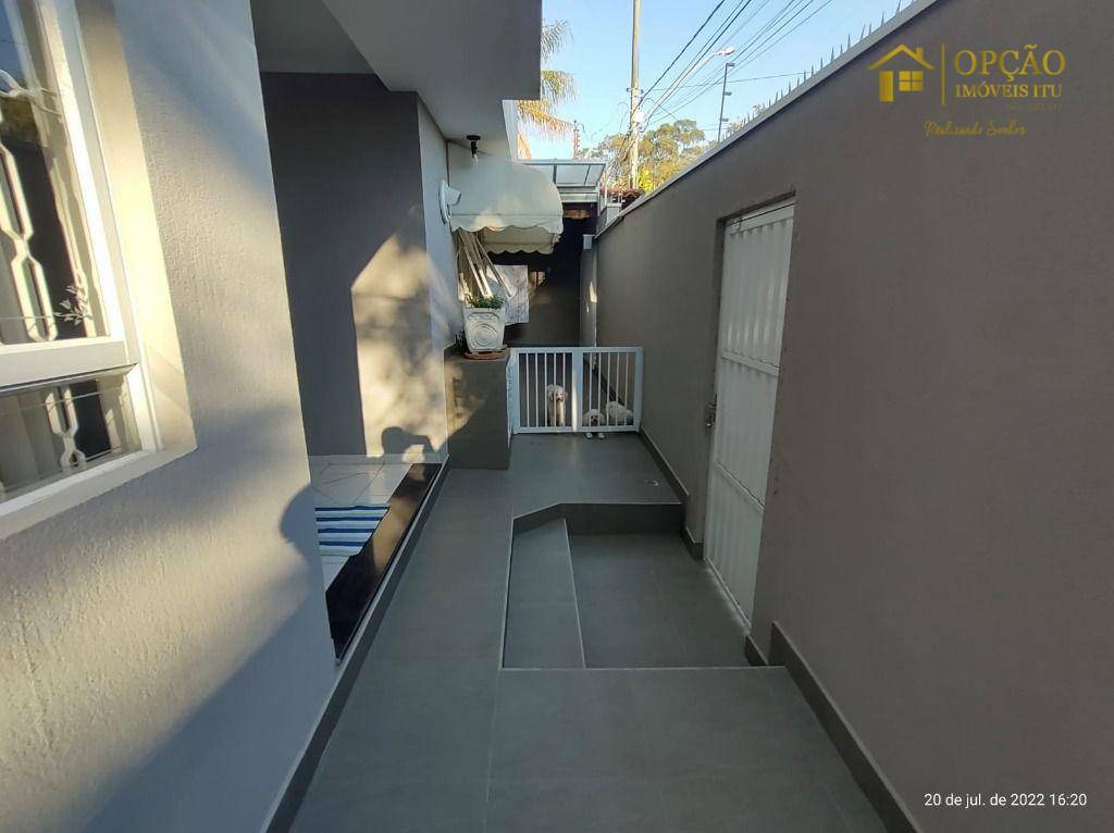 Casa à venda com 3 quartos, 230m² - Foto 2