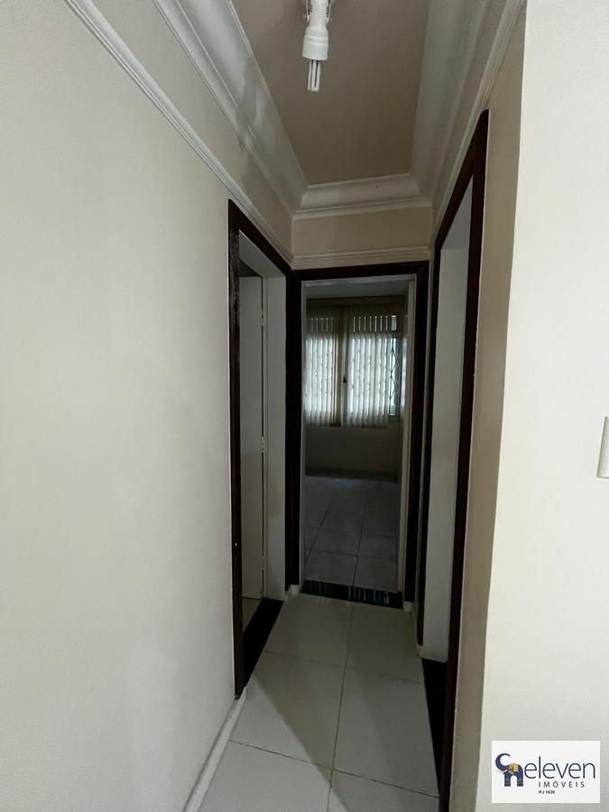 Apartamento à venda com 2 quartos, 70m² - Foto 18