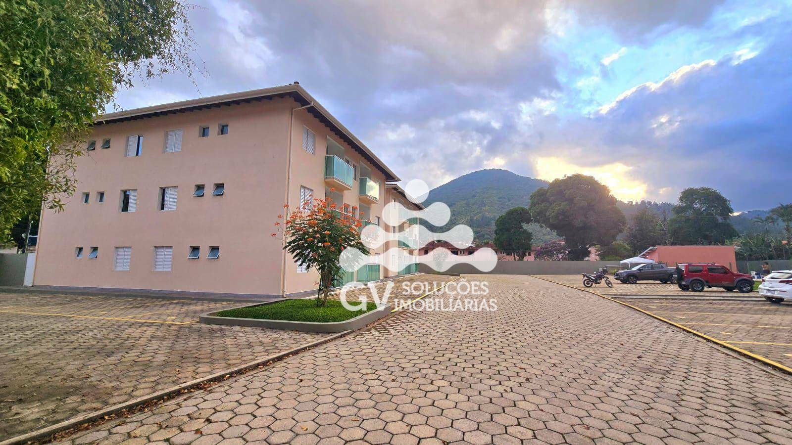 Apartamento à venda com 2 quartos, 60m² - Foto 15
