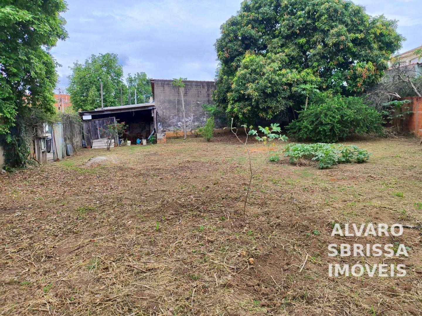 Terreno à venda, 647M2 - Foto 1