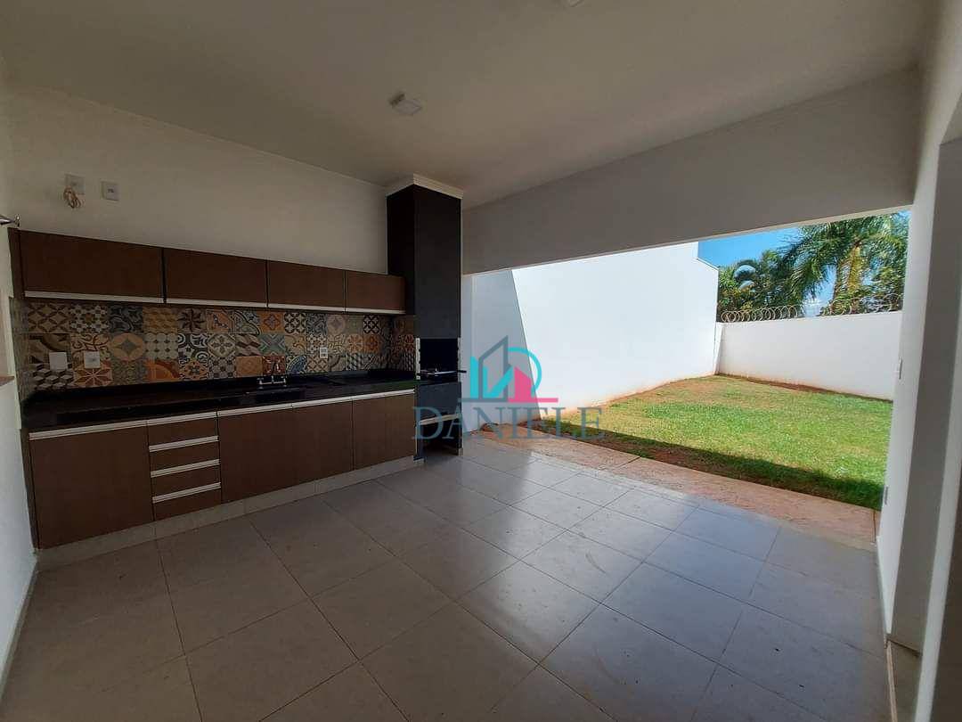 Casa de Condomínio à venda com 3 quartos, 176m² - Foto 1