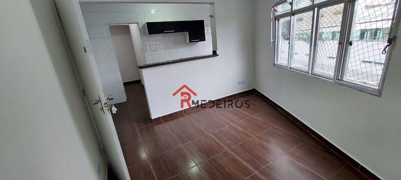 Apartamento à venda com 2 quartos, 61m² - Foto 4