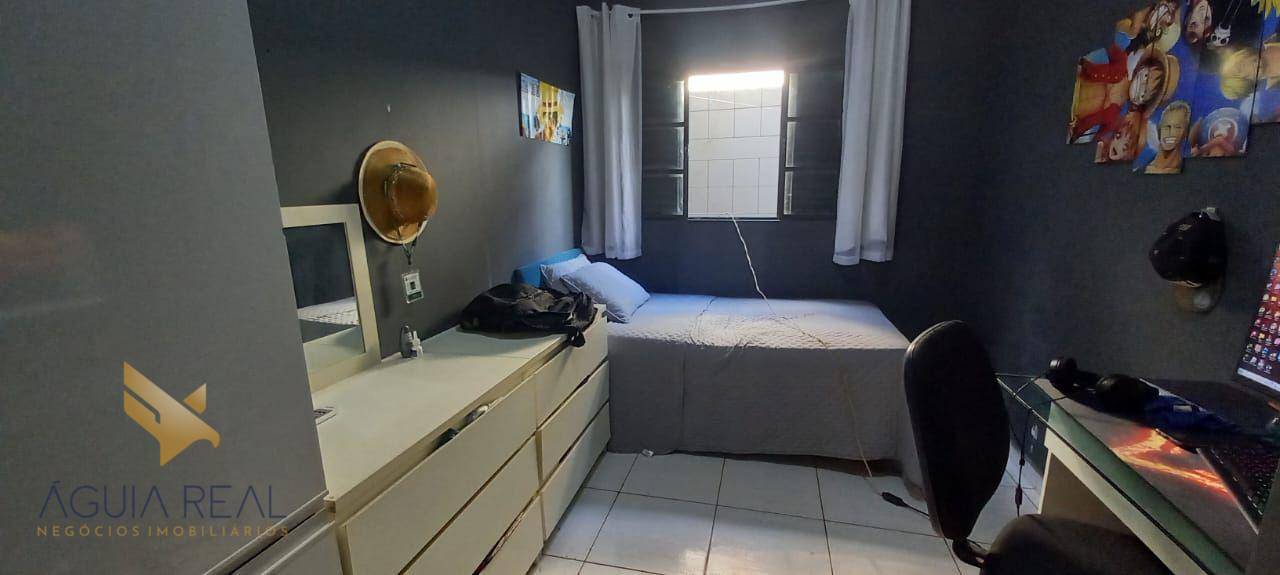 Casa à venda com 3 quartos, 100m² - Foto 3