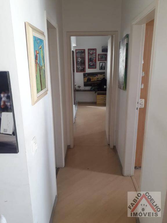 Apartamento à venda com 2 quartos, 75m² - Foto 4