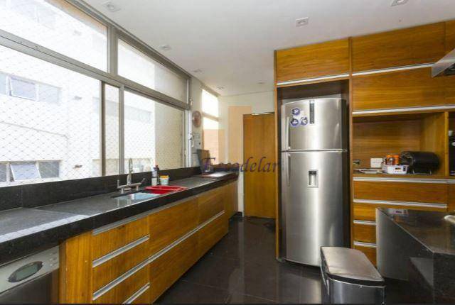 Apartamento à venda com 3 quartos, 262m² - Foto 18