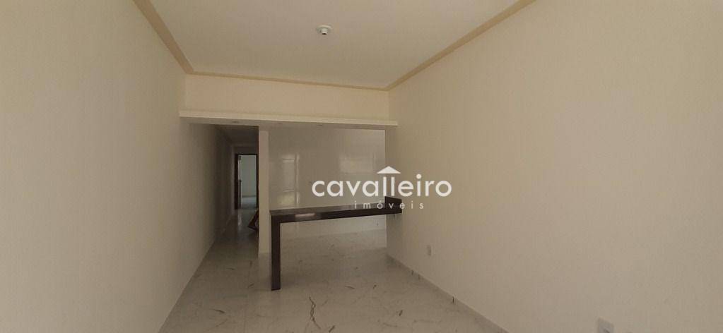 Casa à venda com 3 quartos, 98m² - Foto 2