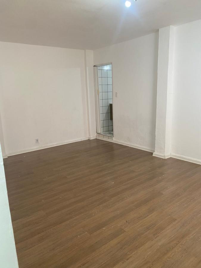 Casa para alugar com 2 quartos, 60m² - Foto 15