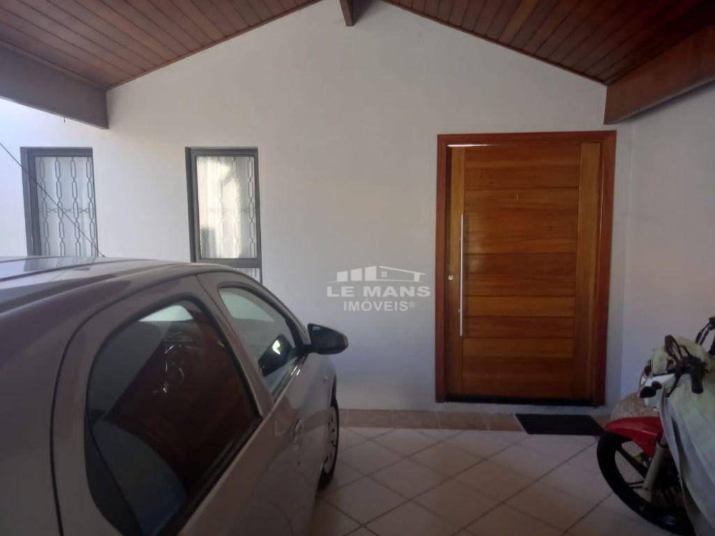 Casa à venda com 3 quartos, 97m² - Foto 3