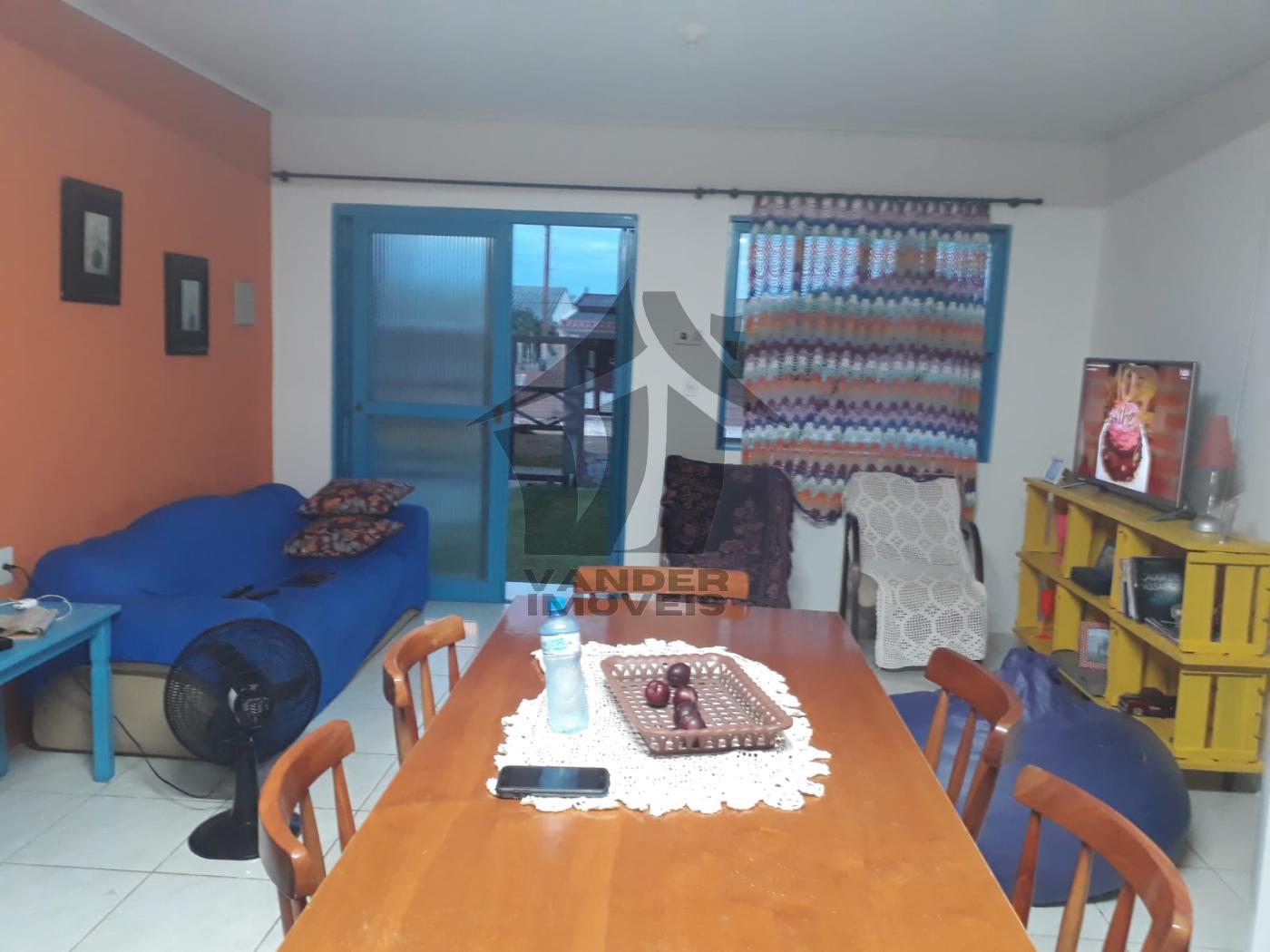 Casa à venda com 3 quartos, 300m² - Foto 2