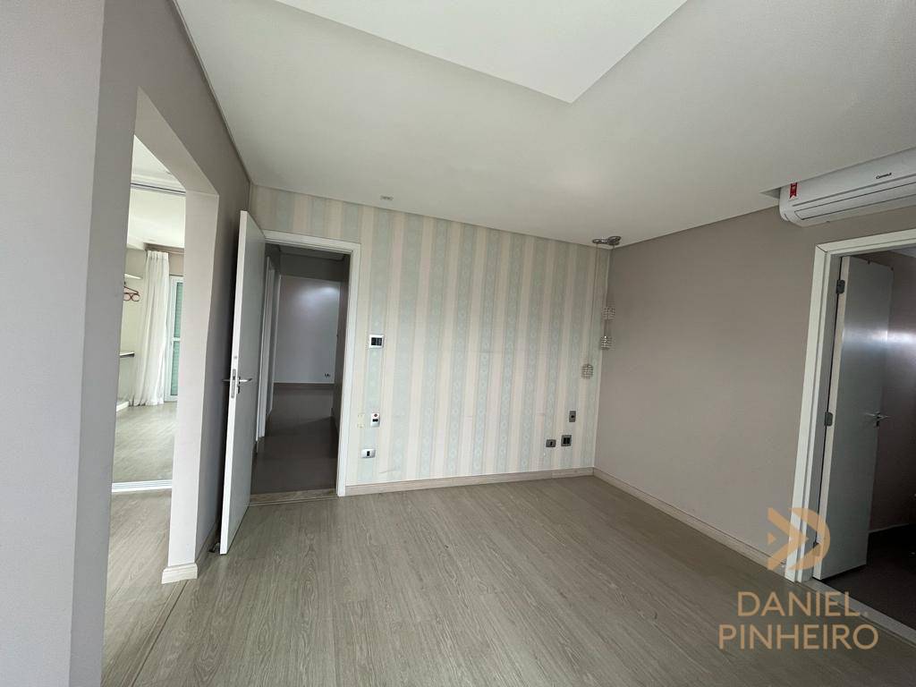 Apartamento à venda com 3 quartos, 112m² - Foto 20