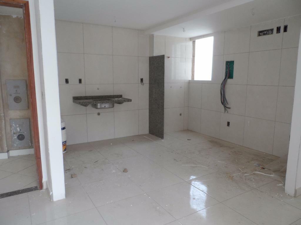 Apartamento à venda com 3 quartos, 75m² - Foto 32