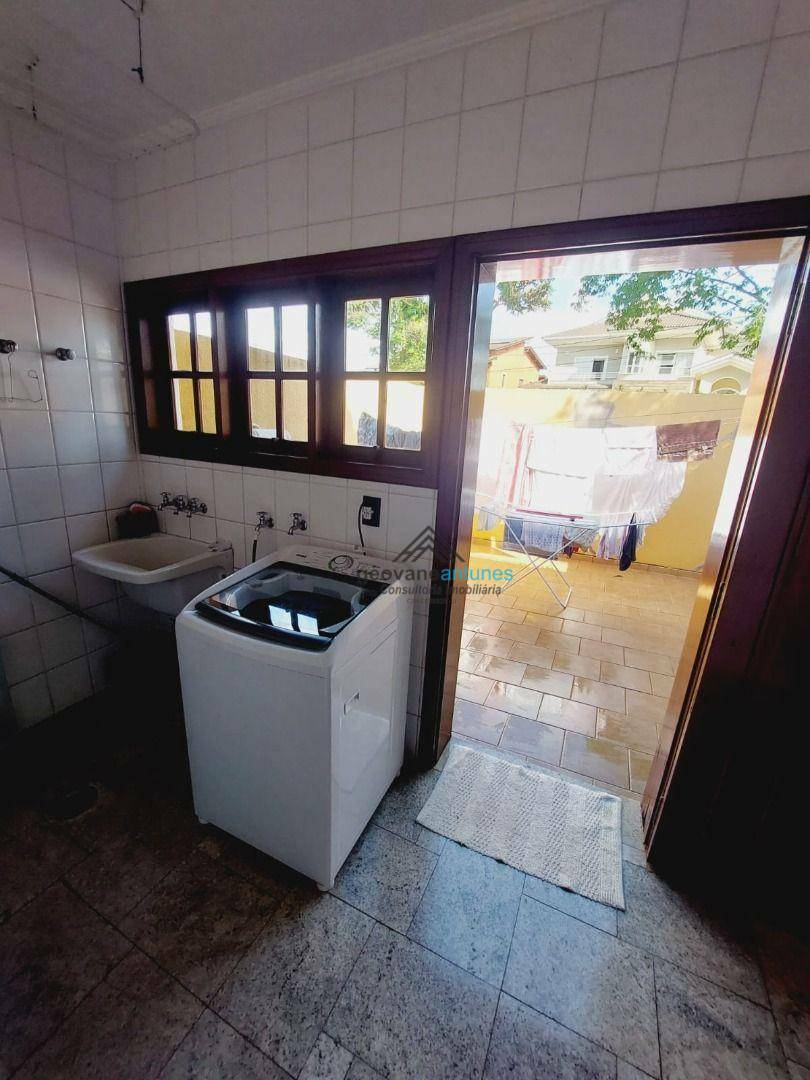 Casa de Condomínio para alugar com 5 quartos, 438m² - Foto 22