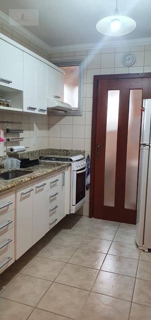 Apartamento à venda com 3 quartos, 84m² - Foto 7