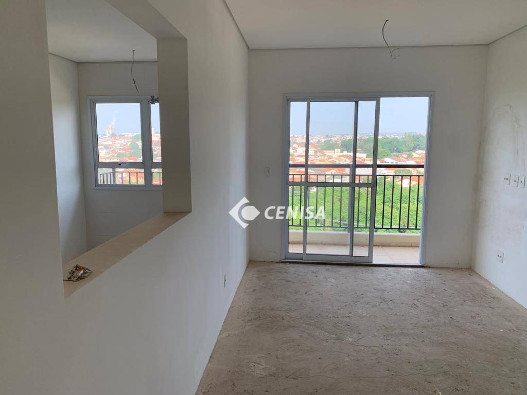 Apartamento à venda com 2 quartos, 67m² - Foto 3