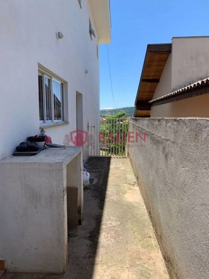 Casa de Condomínio à venda com 3 quartos, 240m² - Foto 21