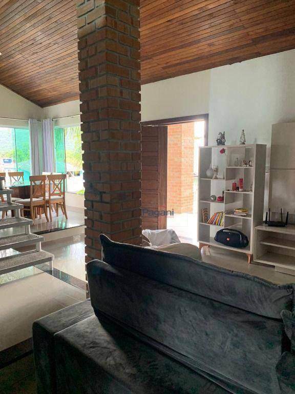 Casa à venda com 4 quartos, 219m² - Foto 9