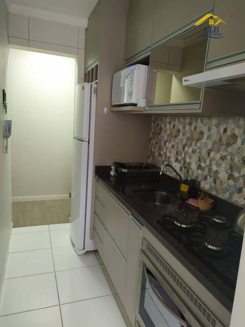 Apartamento para alugar com 2 quartos, 51m² - Foto 5