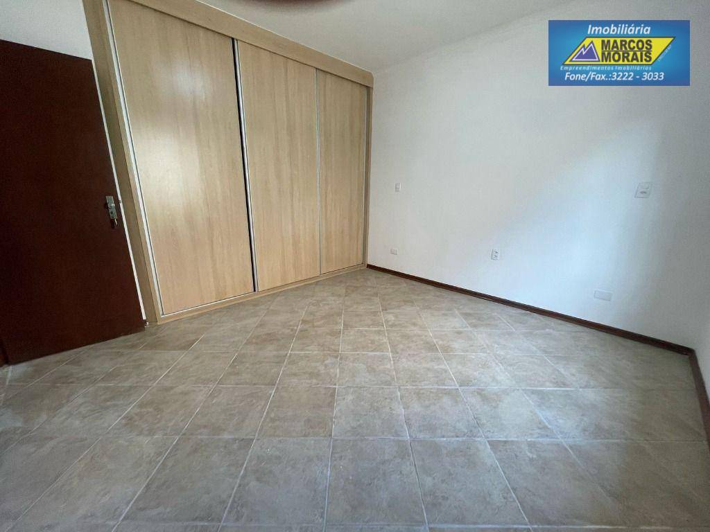 Casa à venda e aluguel com 4 quartos, 375m² - Foto 23