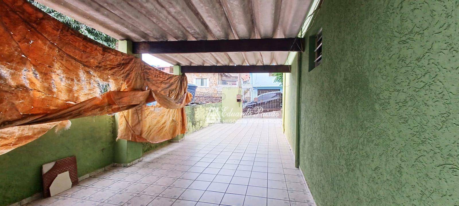 Casa à venda com 1 quarto, 104m² - Foto 2